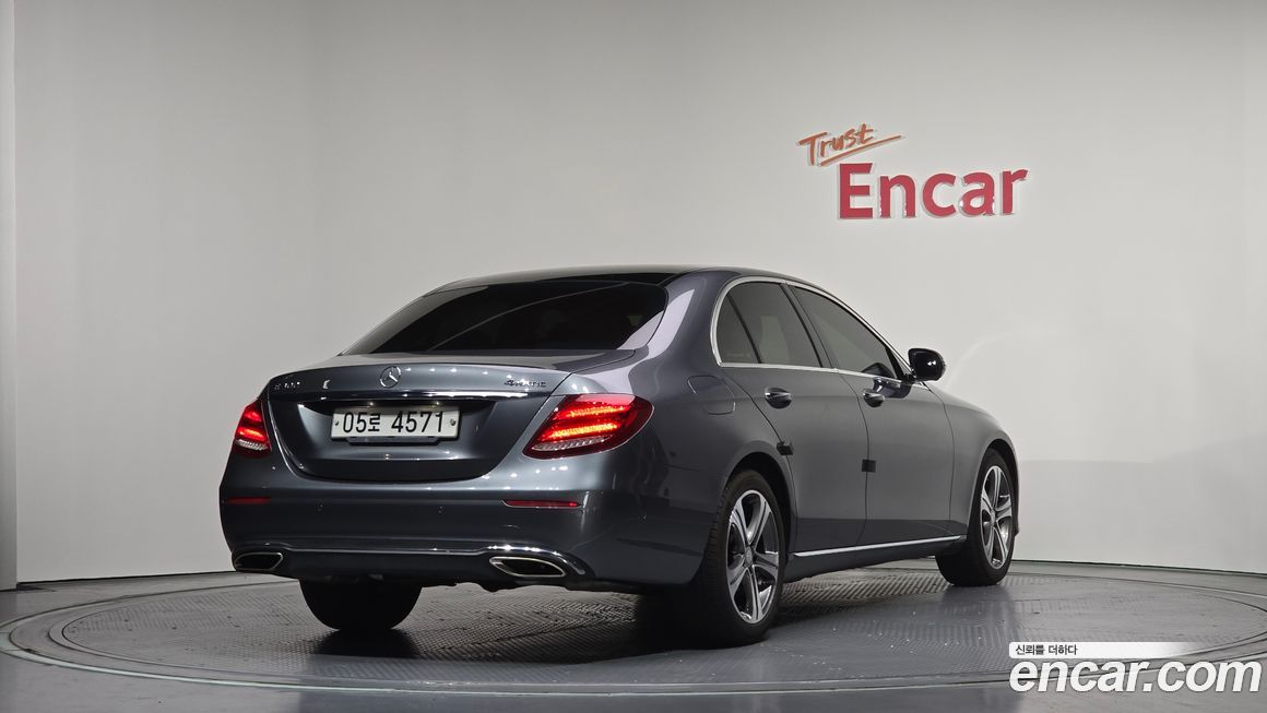 Mercedes-Benz E-Class 2017