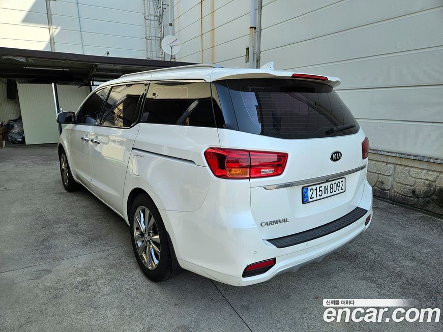 Kia Canival 2020