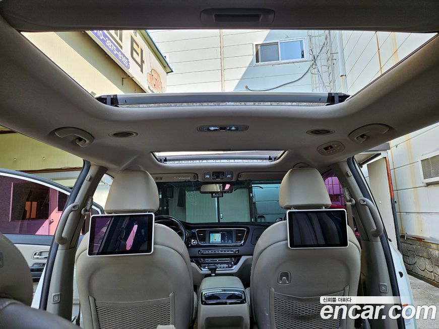 Kia Canival 2020