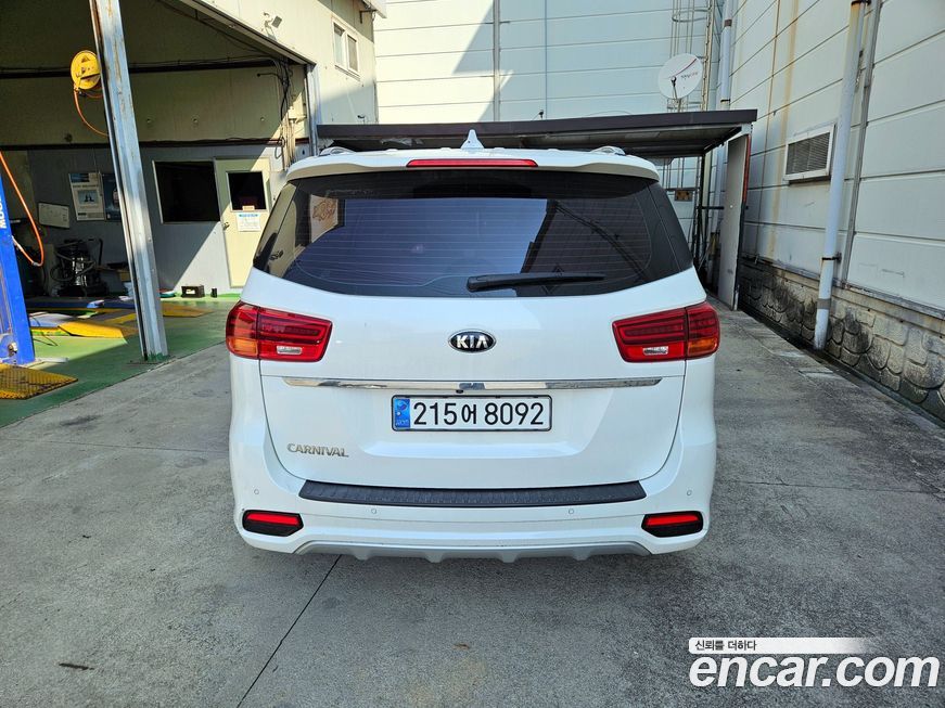 Kia Canival 2020