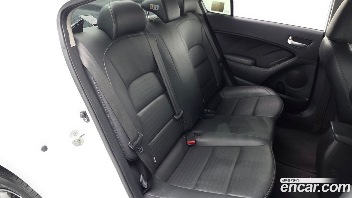 Kia K3 2018