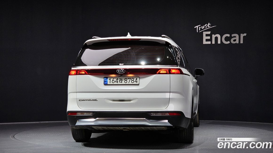 Kia Canival 2021