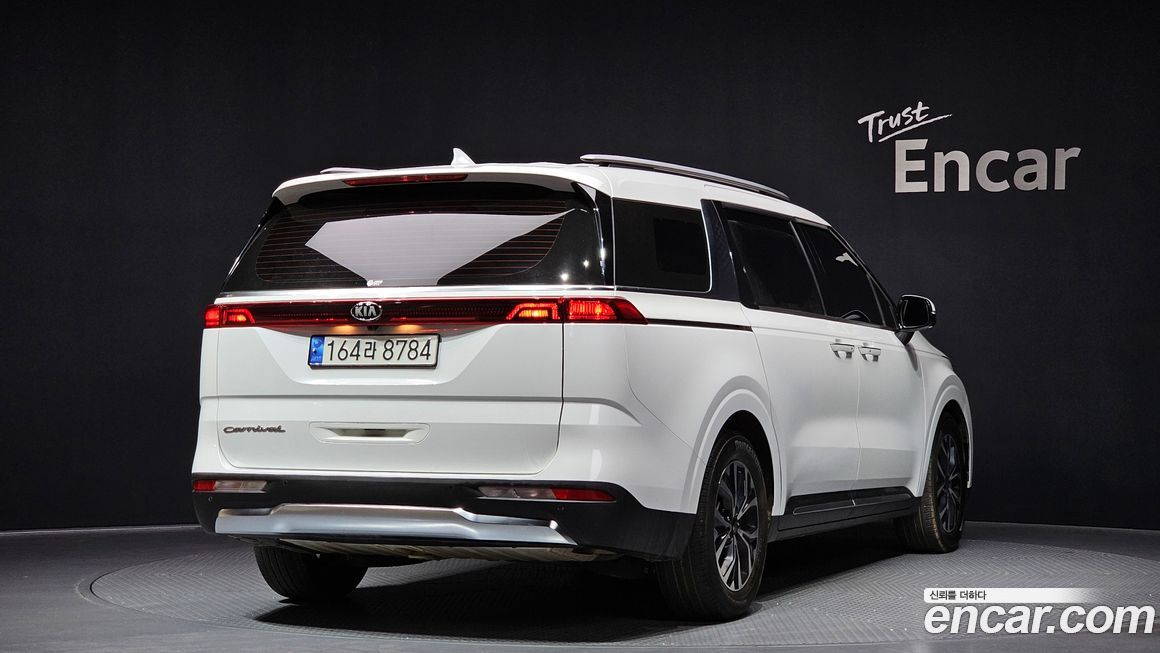Kia Canival 2021
