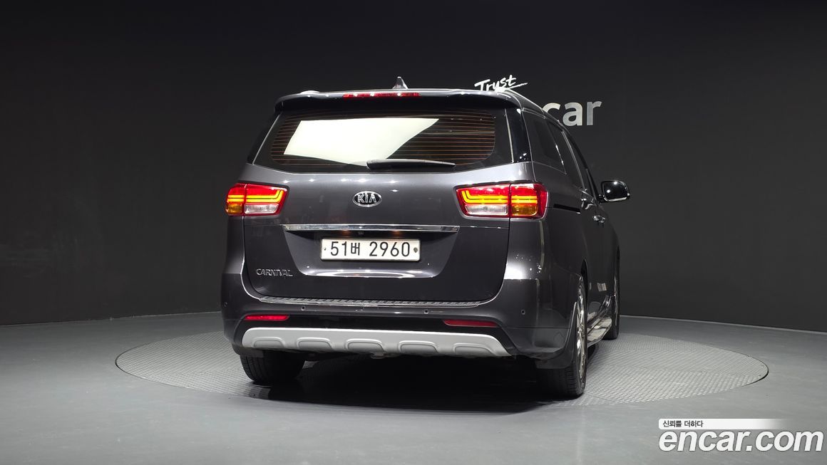 Kia Canival 2016