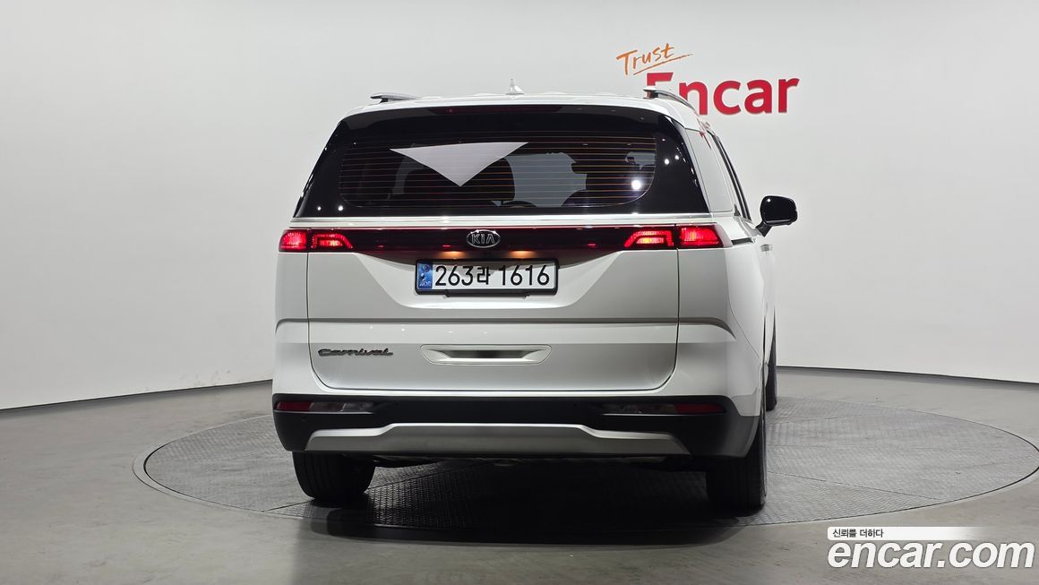 Kia Canival 2021