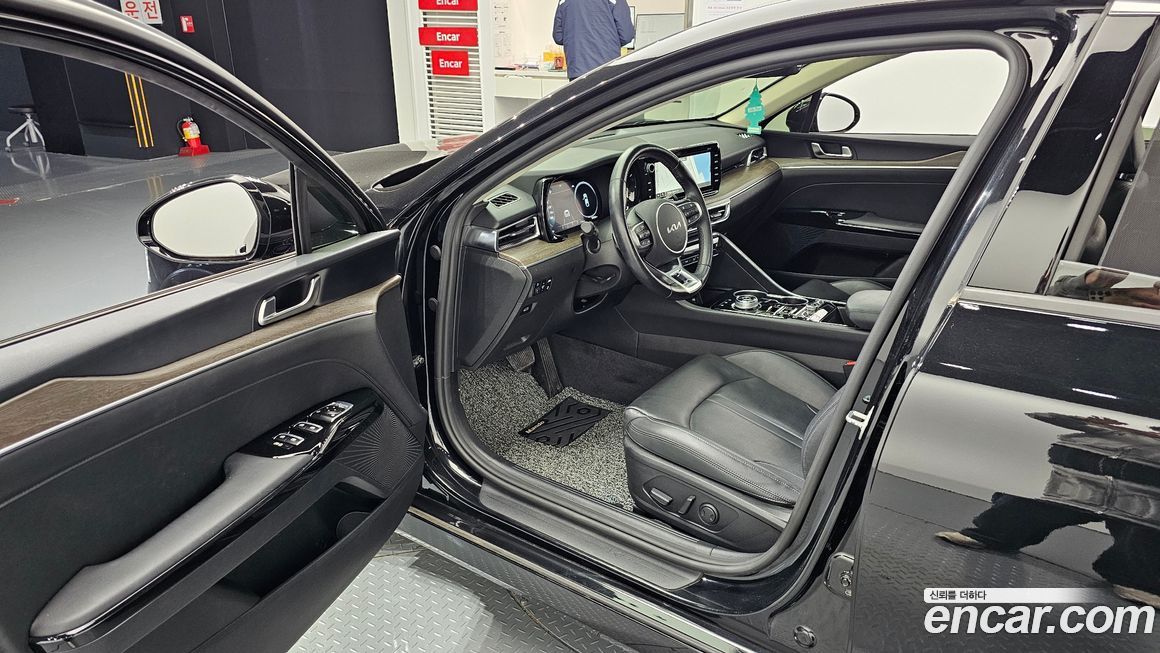 Kia K5 2023