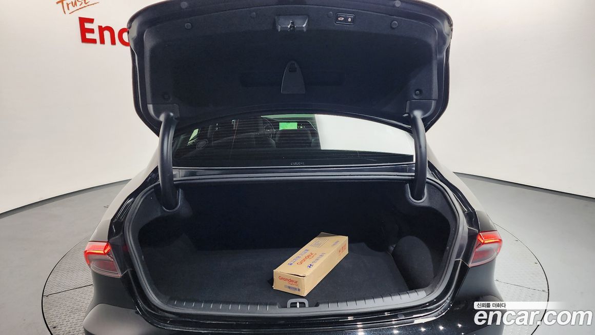 Hyundai Grandeur 2021