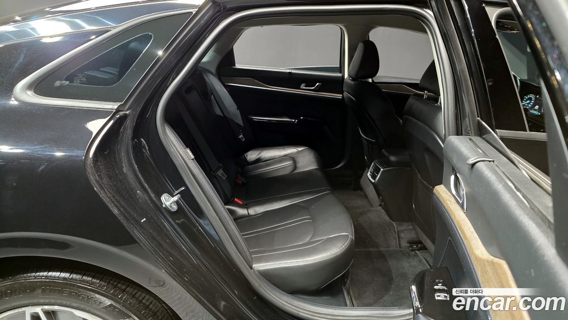 Kia K5 2023