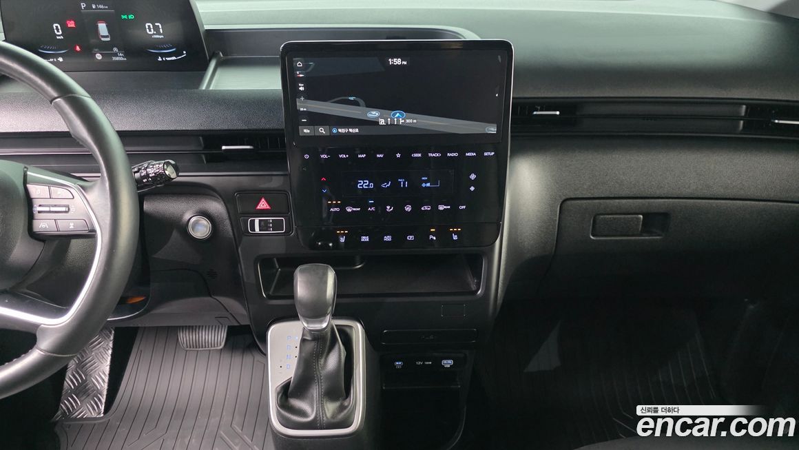 Hyundai Staria 2025