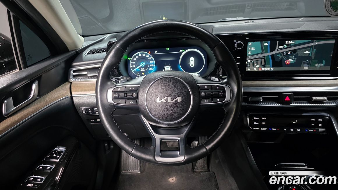 Kia K5 2023