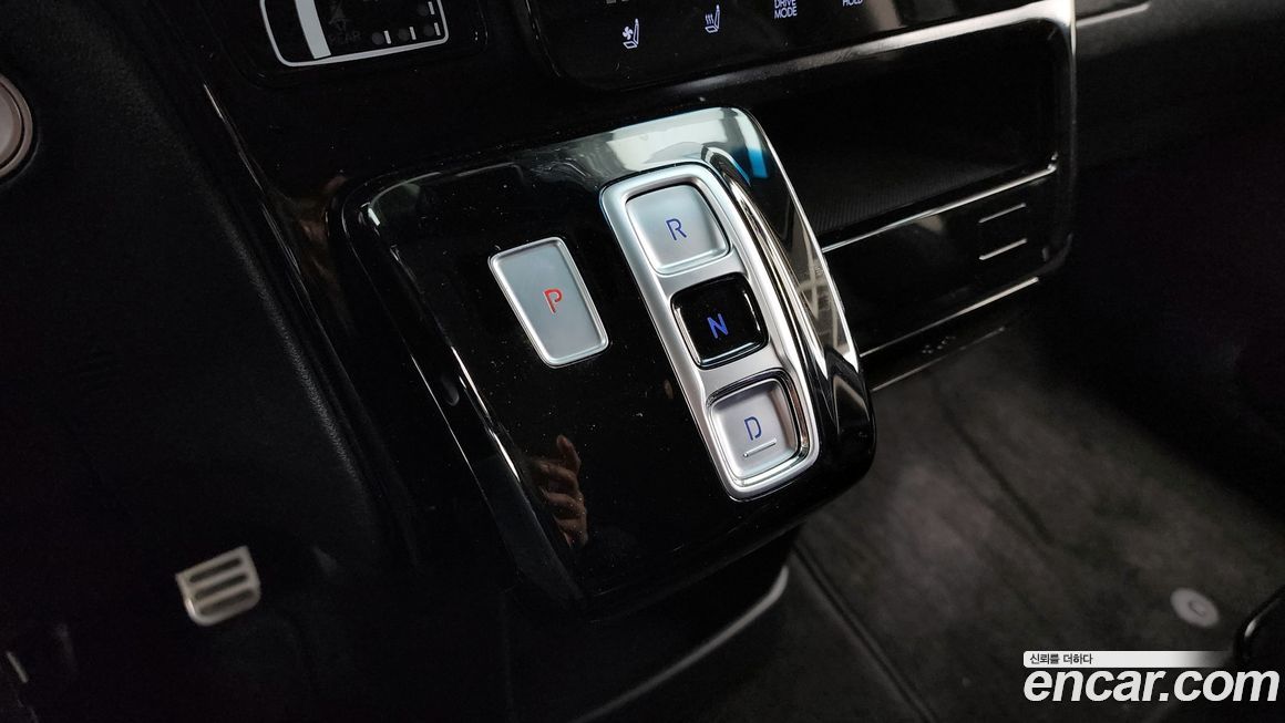 Hyundai Staria 2022