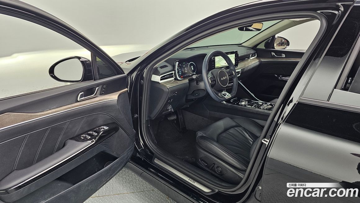 Kia K5 2023