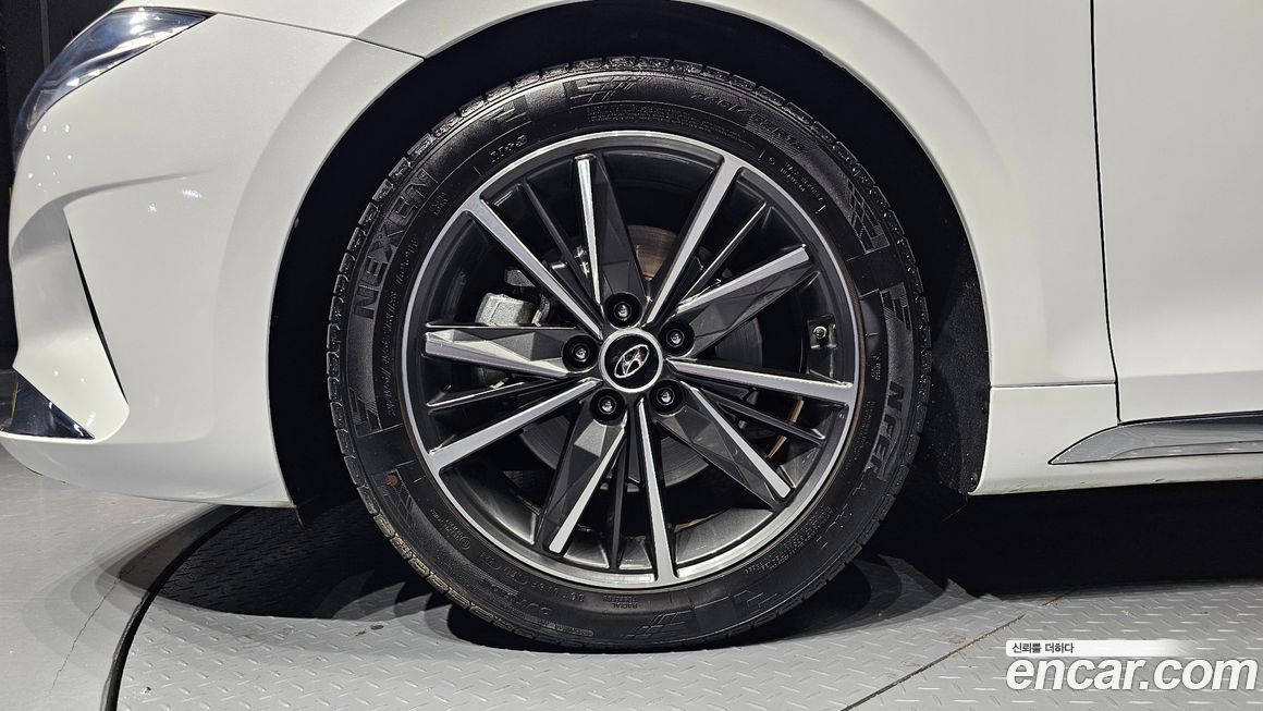 Hyundai Grandeur 2020