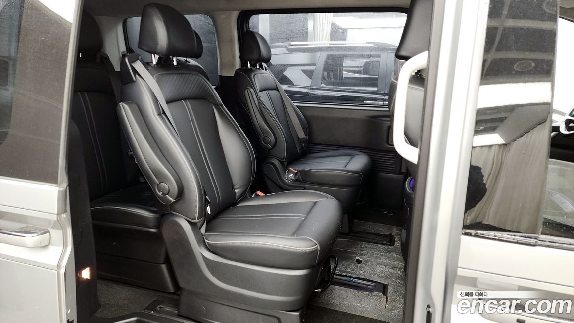 Hyundai Staria 2022