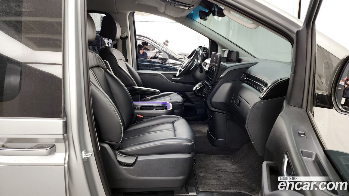 Hyundai Staria 2022