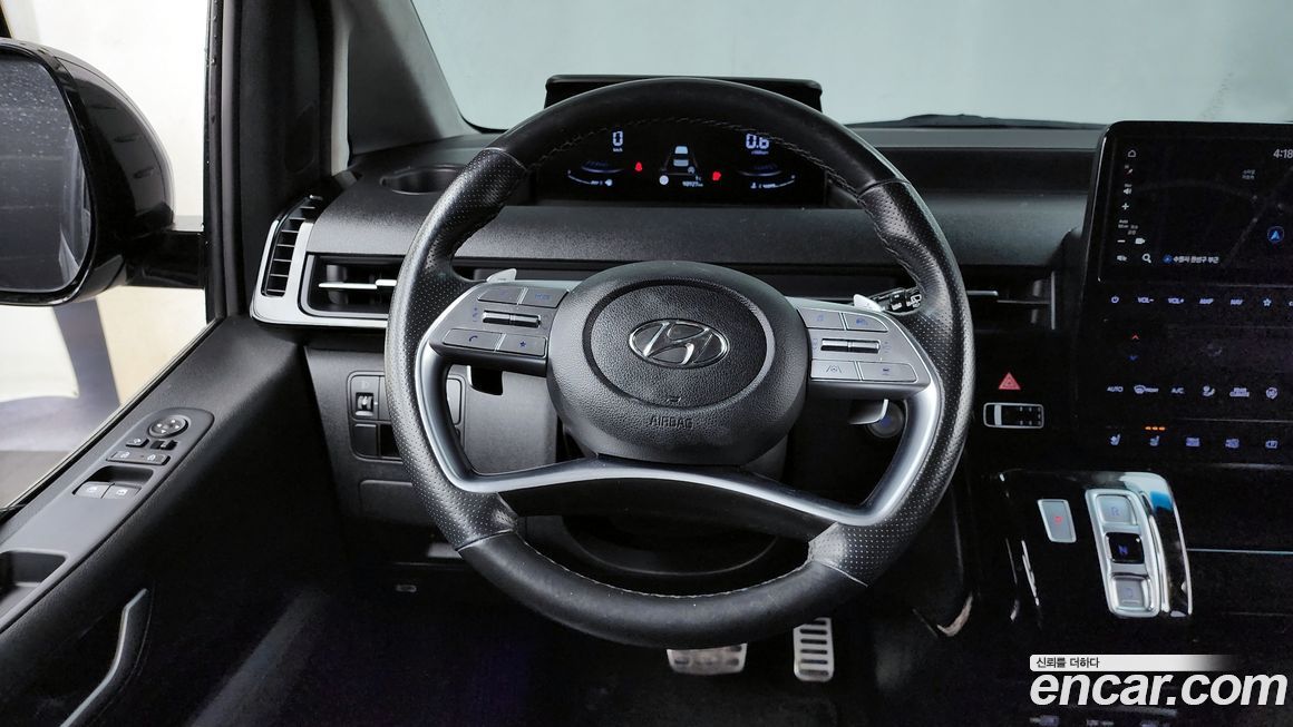 Hyundai Staria 2022