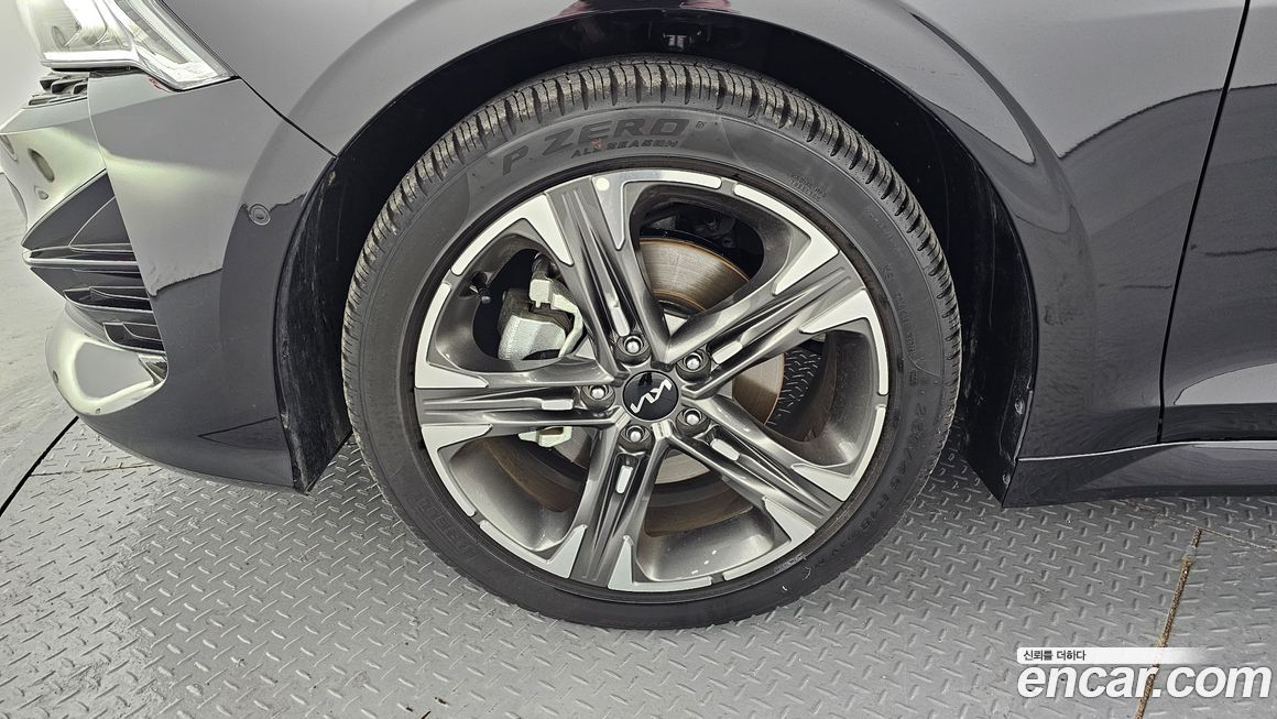 Kia K5 2023