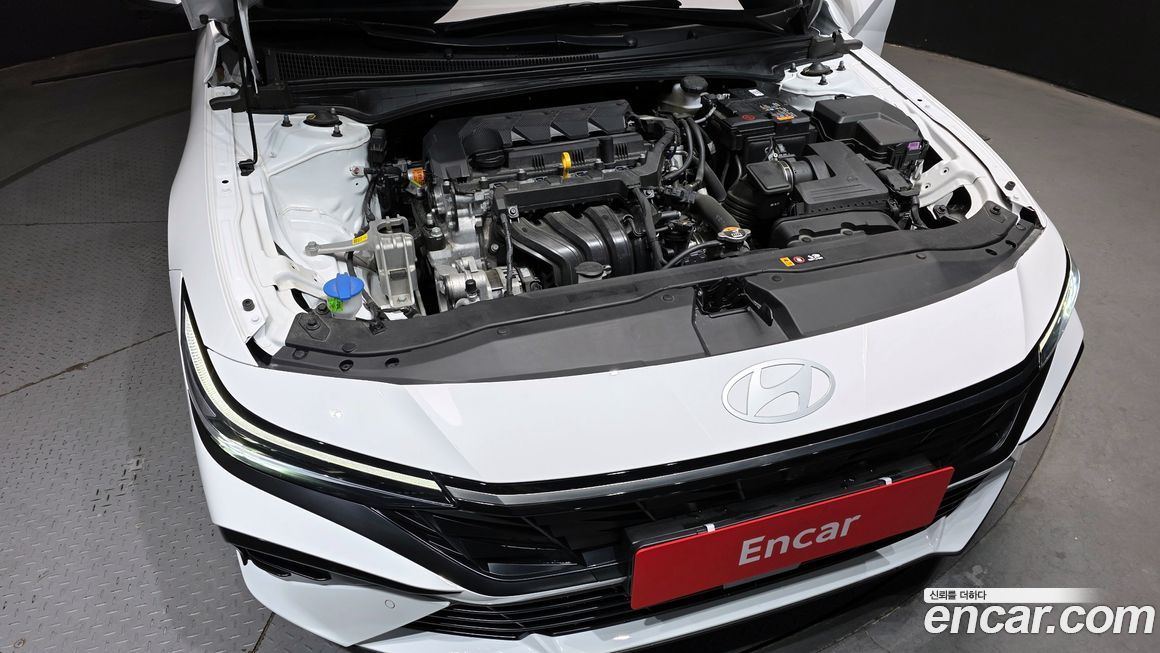 Hyundai AVANTE 2025