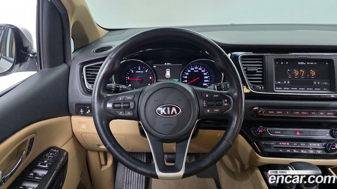 Kia Canival 2019