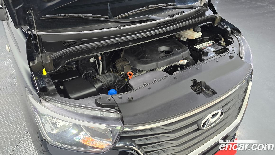 Hyundai Starex 2021