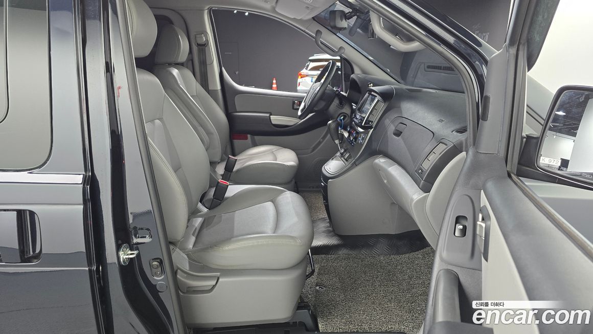 Hyundai Starex 2021