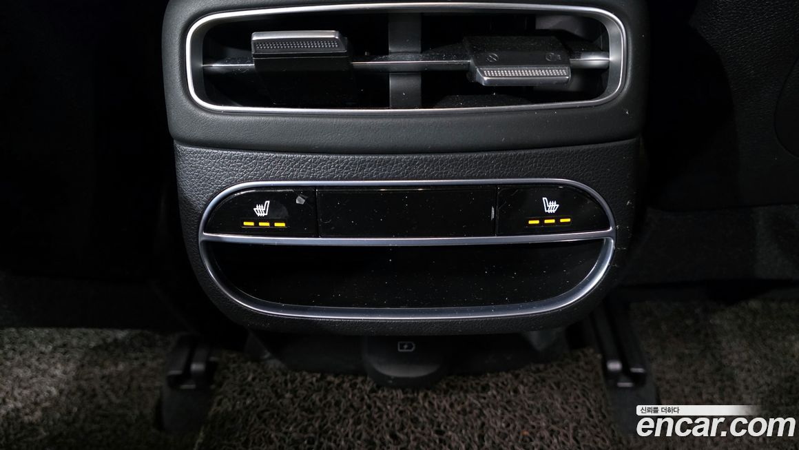 Genesis GV70 2021