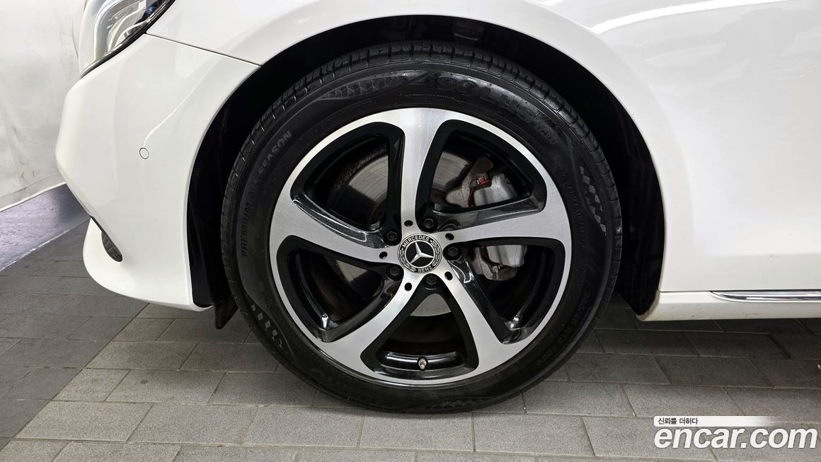 Mercedes-Benz E-Class 2020