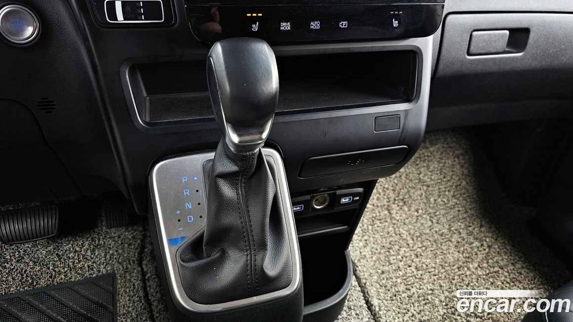 Hyundai Staria 2022