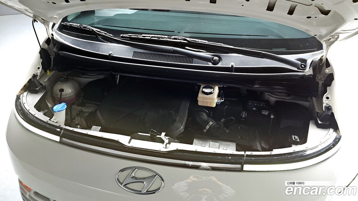 Hyundai Staria 2023