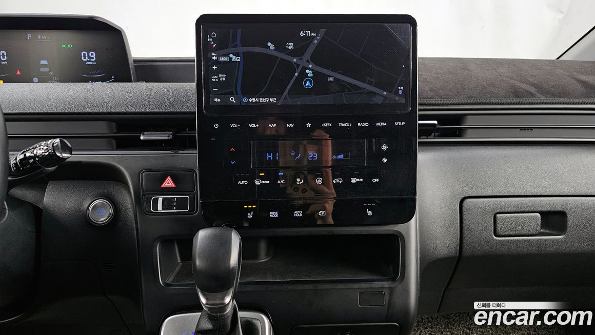 Hyundai Staria 2022