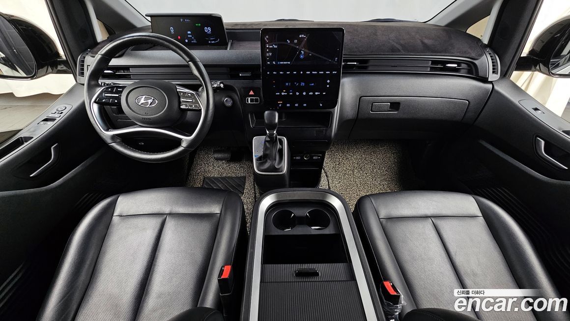 Hyundai Staria 2022