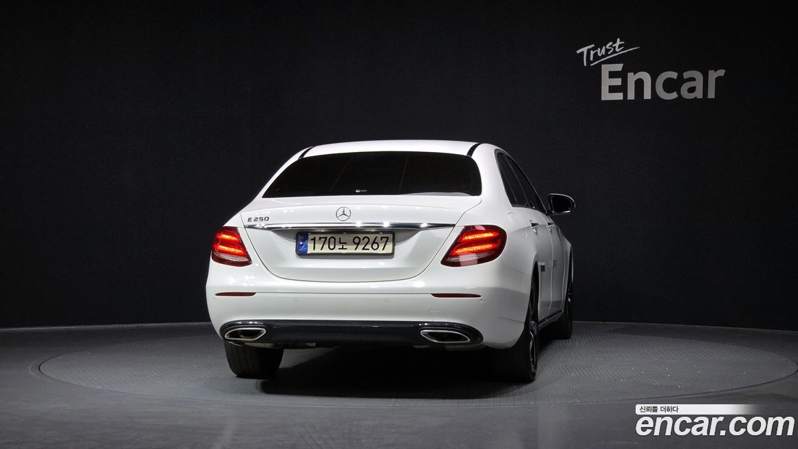 Mercedes-Benz E-Class 2020