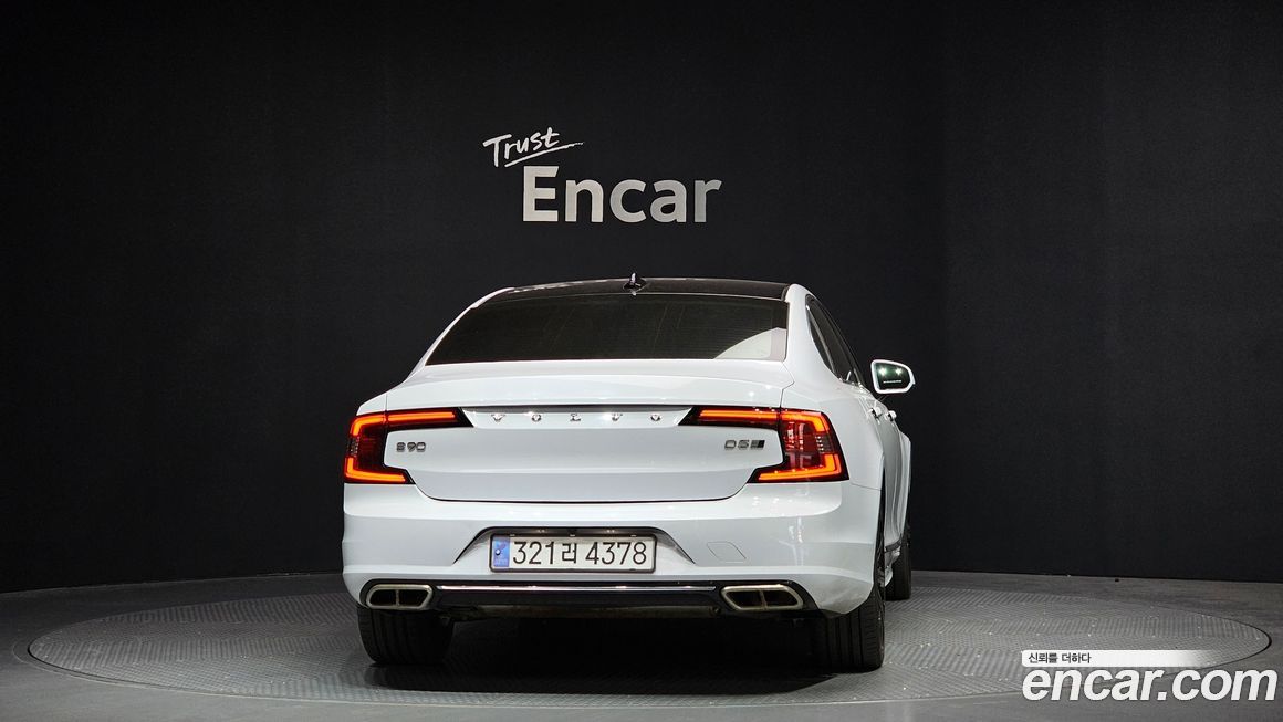 Volvo S90 2019