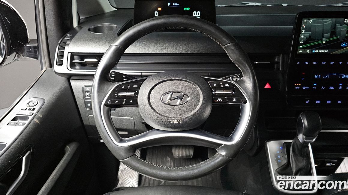 Hyundai Staria 2023