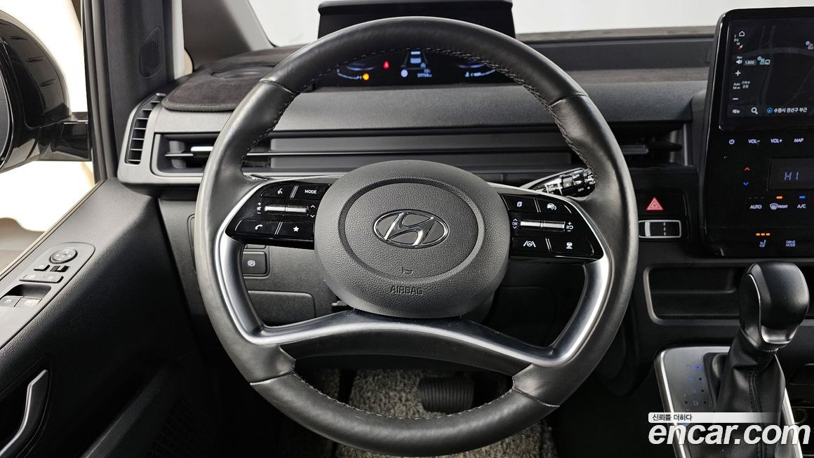 Hyundai Staria 2022