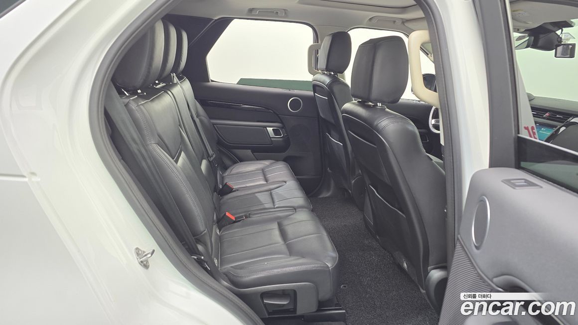 Land Rover Discovery 2019