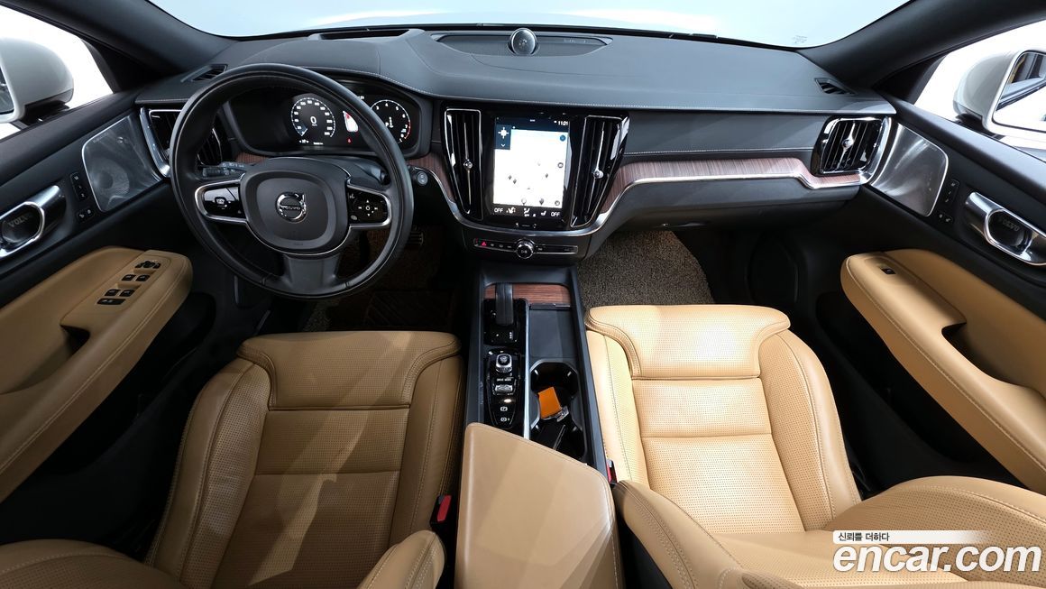 Volvo V60 2021