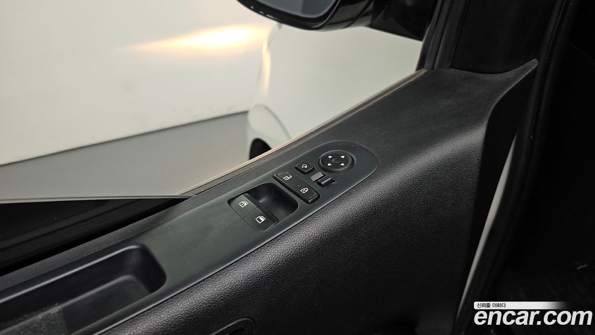 Hyundai Staria 2022