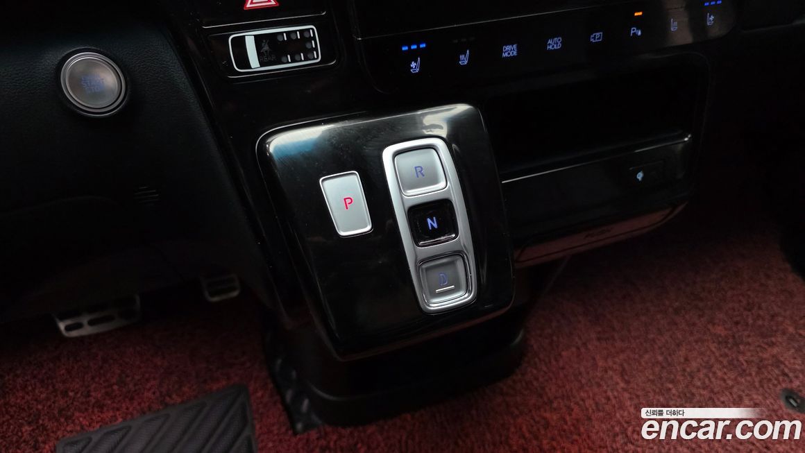 Hyundai Staria 2022