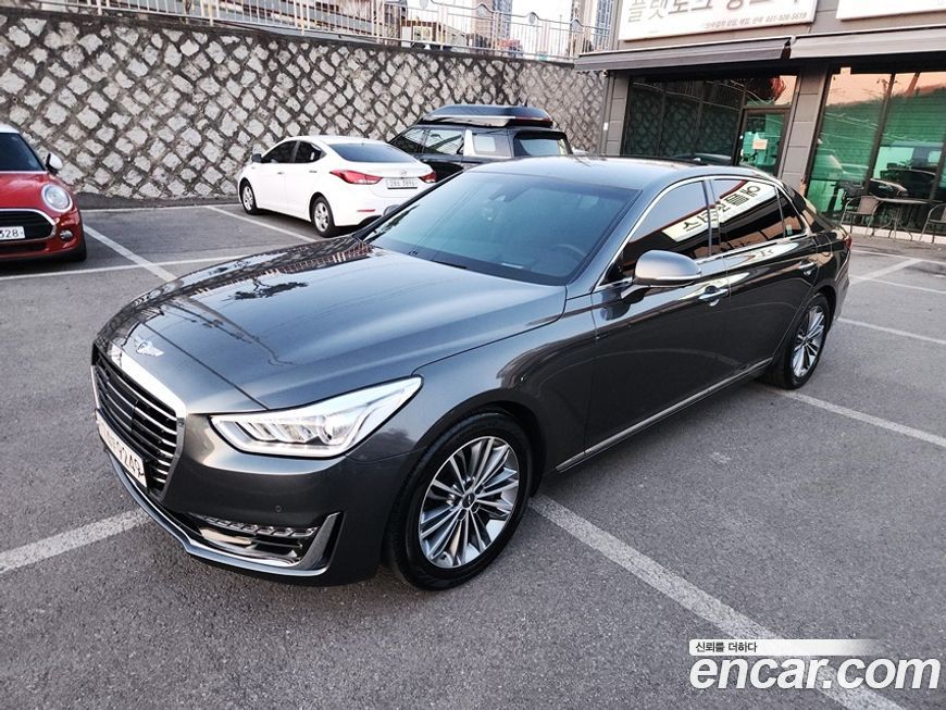 Genesis EQ900 2018