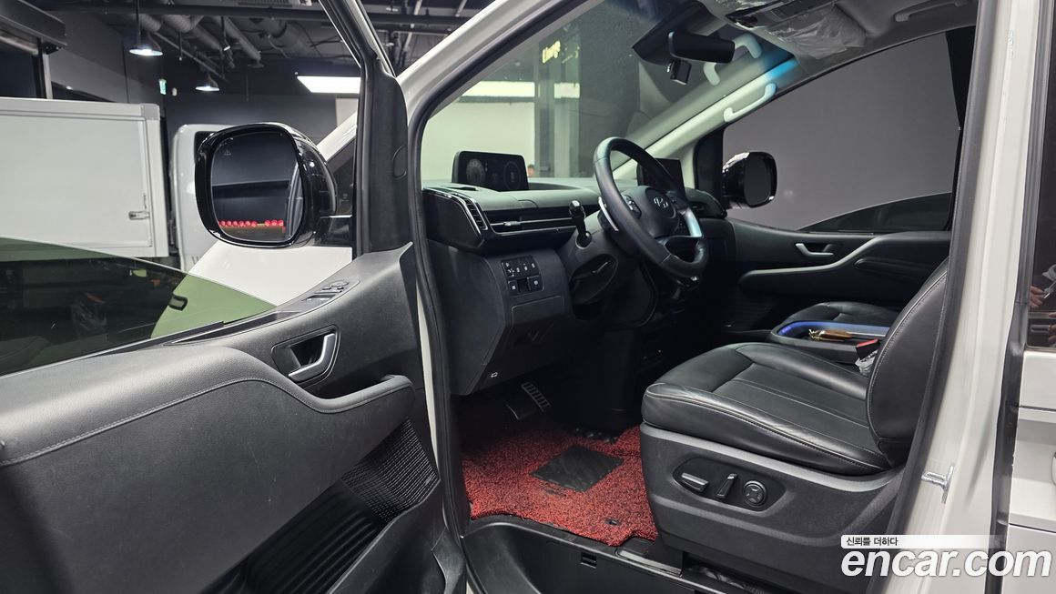 Hyundai Staria 2022