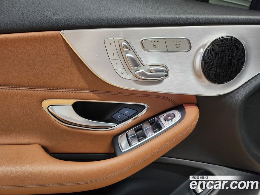 Mercedes-Benz C-Class 2020