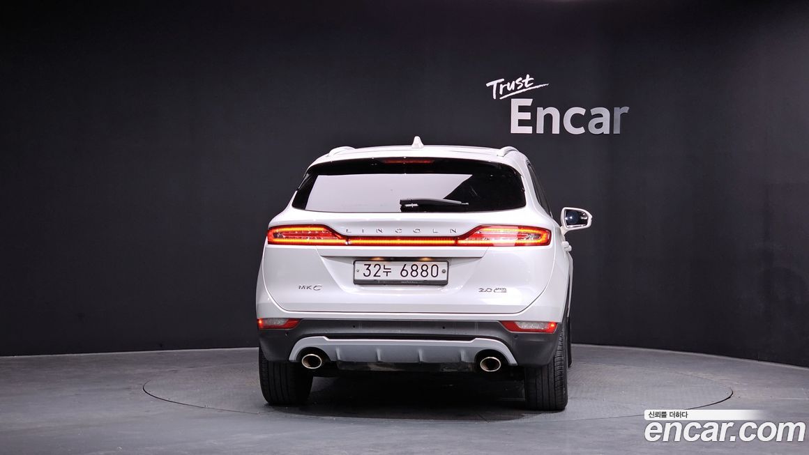 Lincoln MKC 2015