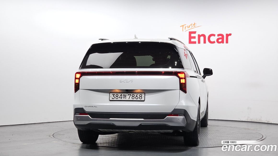 Kia Canival 2024