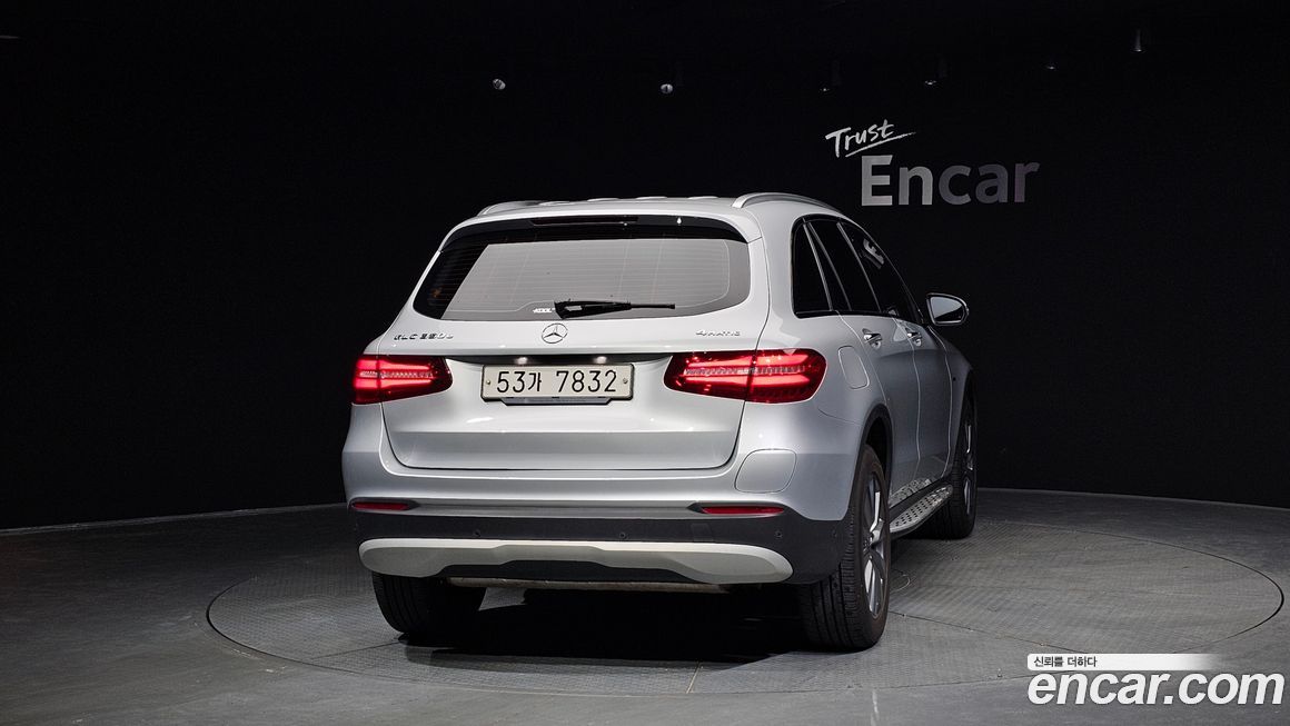 Mercedes-Benz GLC-Class 2019