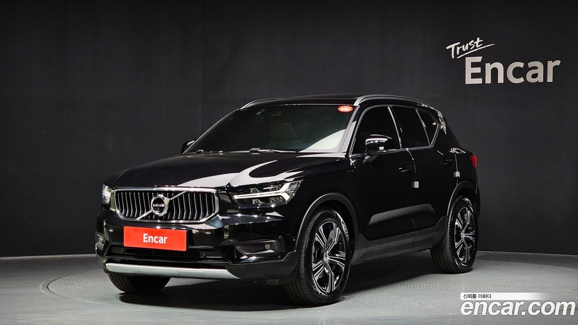 Volvo XC40 2021
