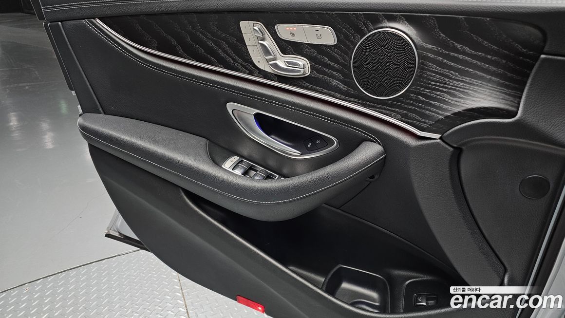 Mercedes-Benz E-Class 2020