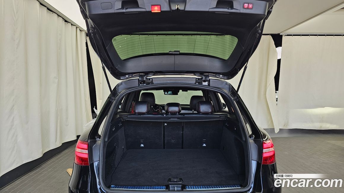 Mercedes-Benz GLC-Class 2018