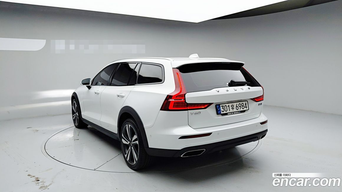Volvo V60 2021