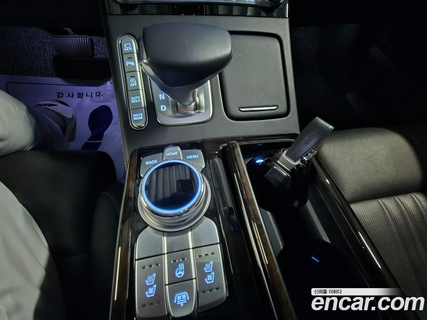 Genesis G90 2020